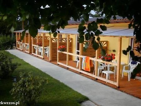 Hôtel Wrzos à Sianożęty Extérieur photo