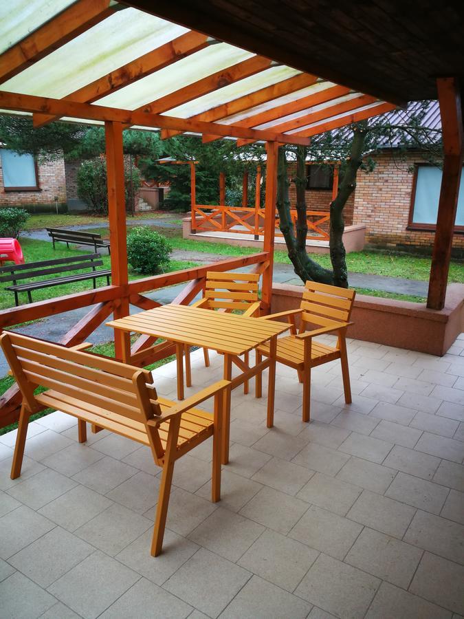 Hôtel Wrzos à Sianożęty Extérieur photo